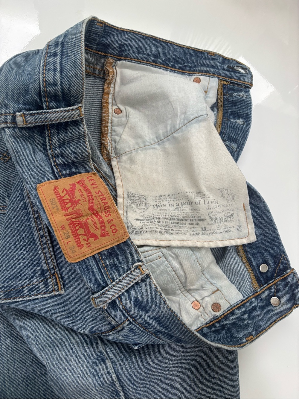 🦄 Vintage Levi’s 501 Jeans - Picture 6 of 9